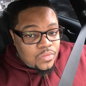 Meet your Posher, Troy